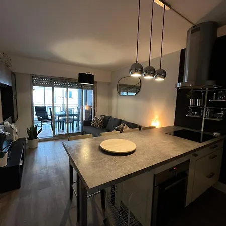 Large Studio With Terrace Loggia 200m From The Sandy Beaches Wifi Apartamento *
