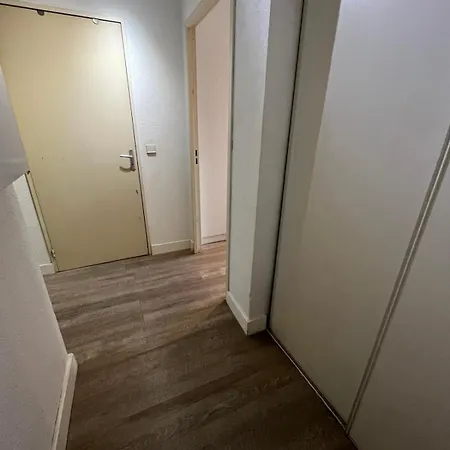 Apartamento Large Studio With Terrace Loggia 200m From The Sandy Beaches Wifi *